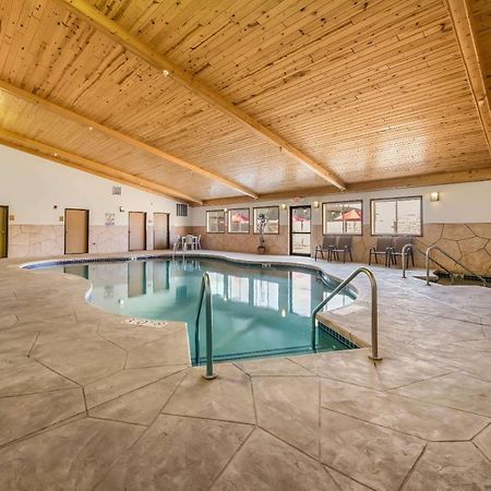 Econo Lodge Rice Lake Экстерьер фото