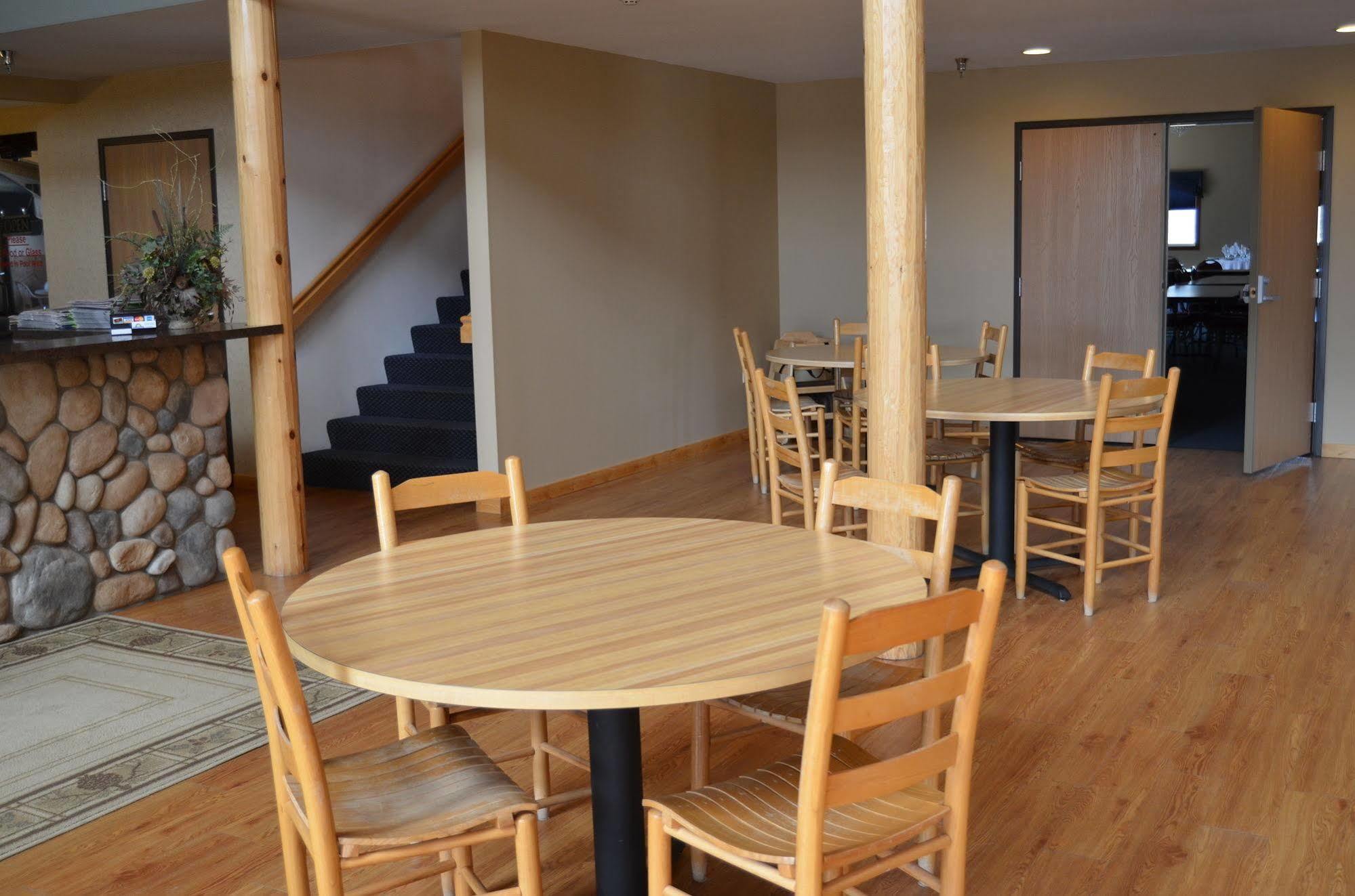 Econo Lodge Rice Lake Экстерьер фото